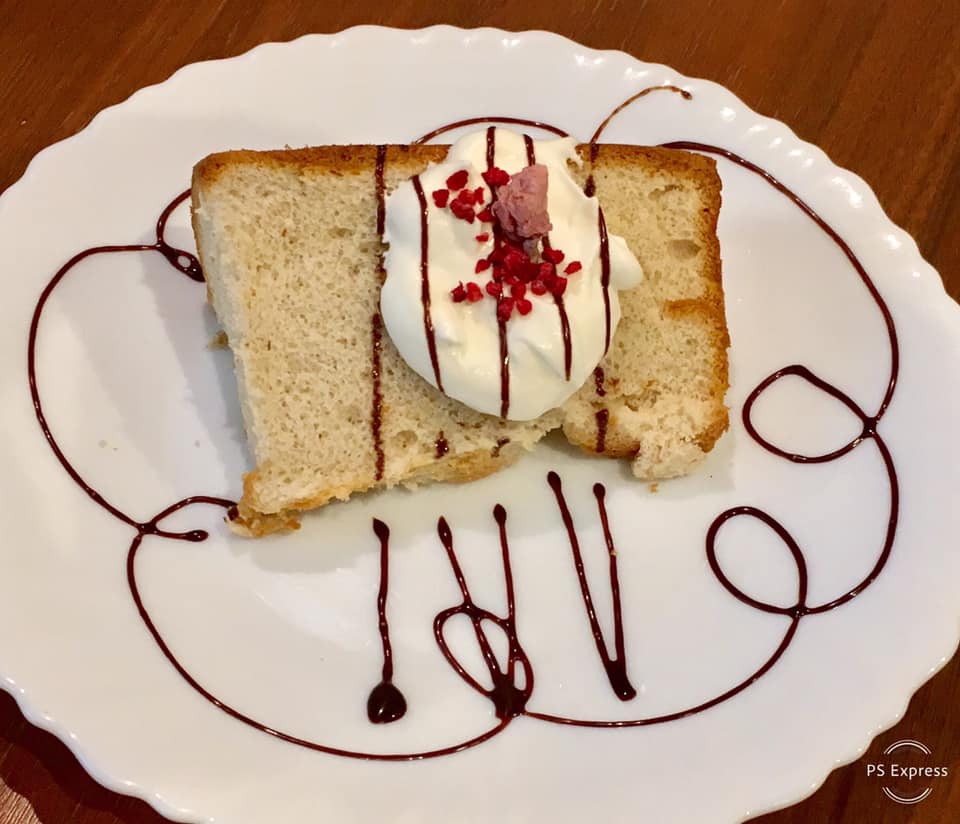 猫好きのご夫婦が経営する猫愛の溢れる喫茶店で味わう美味しいケーキ