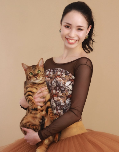 ねこさんをモチーフにしたバレエグッズを取りそろえるダンスウェアブランド「unoa」
